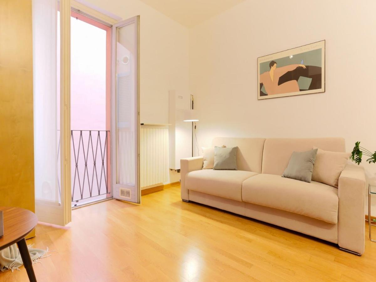 The Rent - Modern In The Center Apartment Mailand